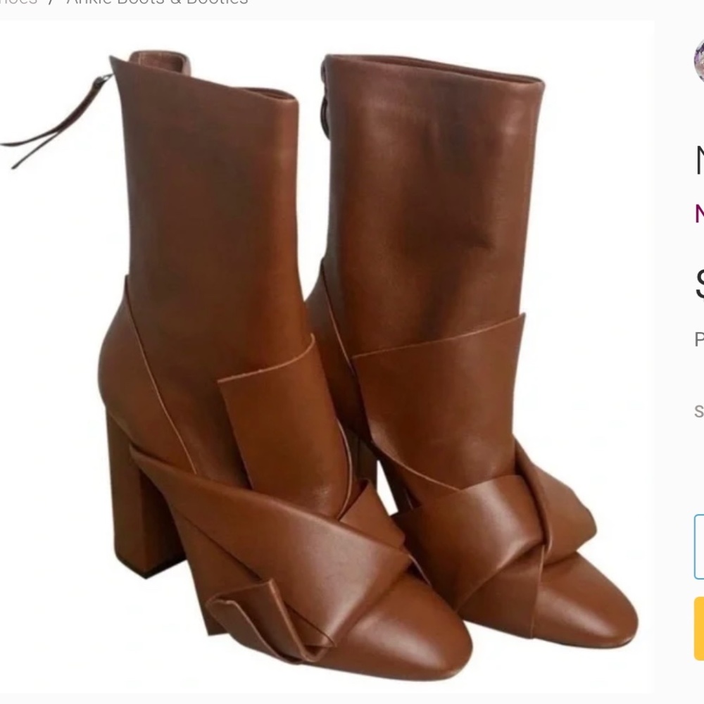 No.21 bow boot in Napa lion